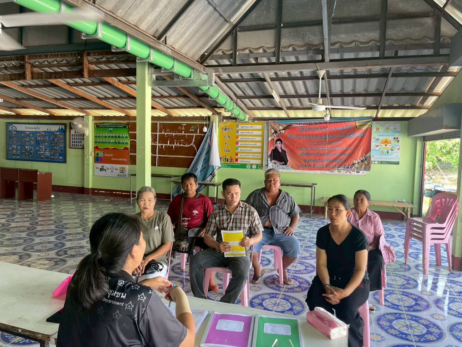 พช.สอยดาว ลงพื้นที่ติดตามการดำเนินงานโครงการแก้ไขปัญหาความยากจน (กข.คจ.) บ้านท่าใหม่