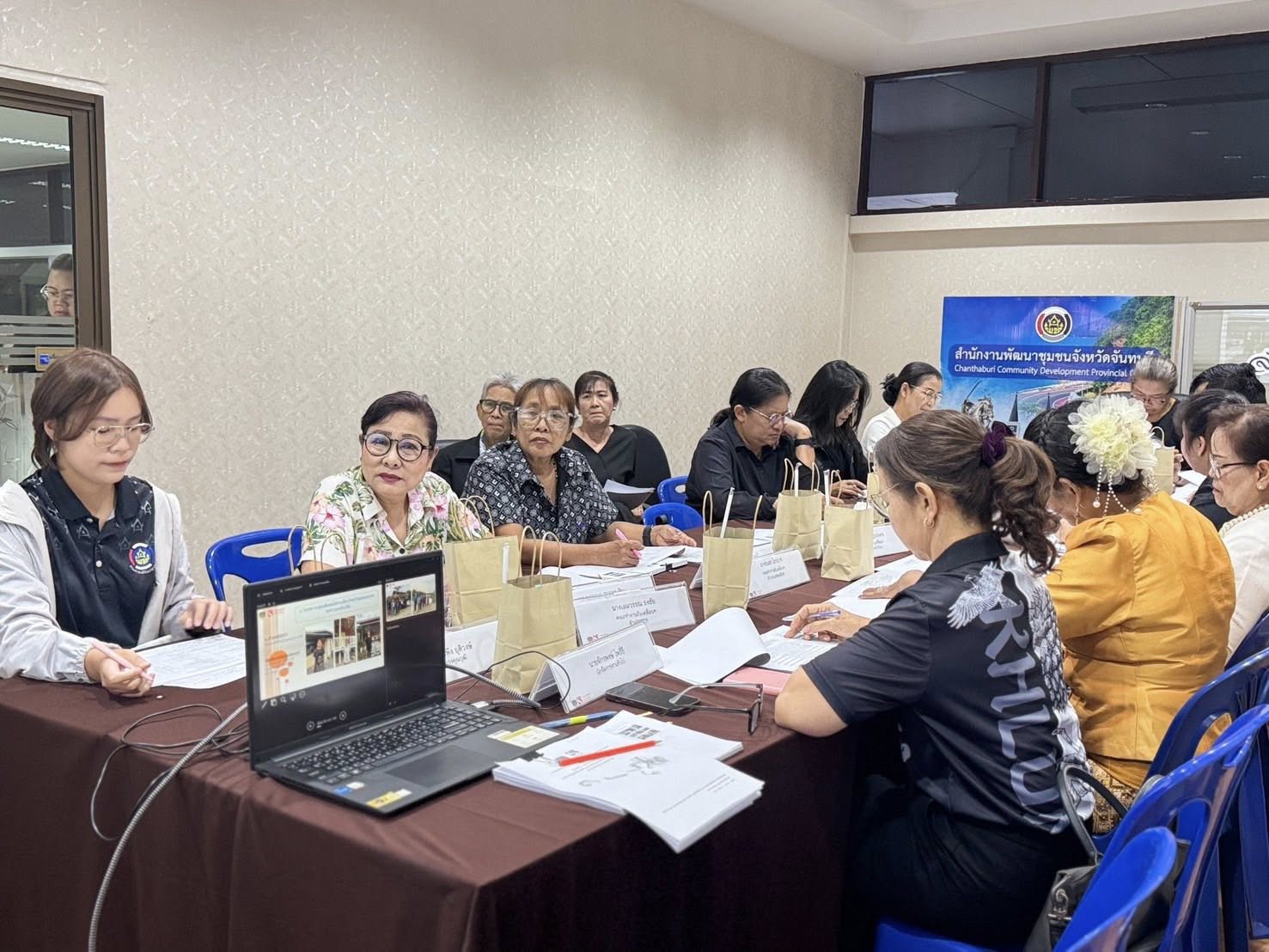 พช.สอยดาว ร่วมประชุมคณะทำงานขับเคลื่อนกองทุนพัฒนาบทบาทสตรีจังหวัดจันทบุรี ครั้งที่ 4/2569