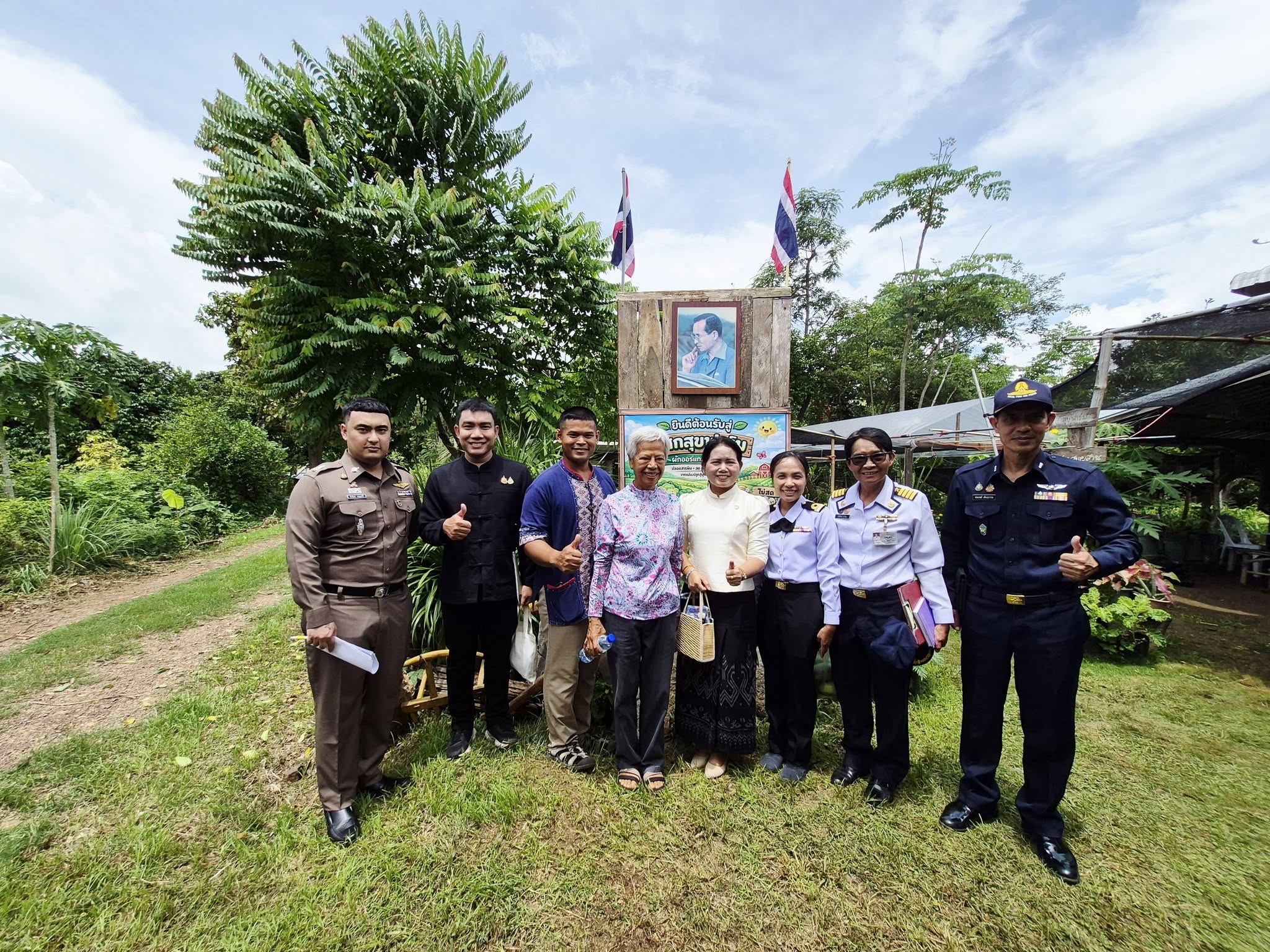 พช.สอยดาว ร่วมให้การต้อนรับคณะผู้ตรวจผลงานการประกวดผลงานตามหลักปรัชญาของเศรษฐกิจพอเพียง กองทัพไทย ประจำปี 2569