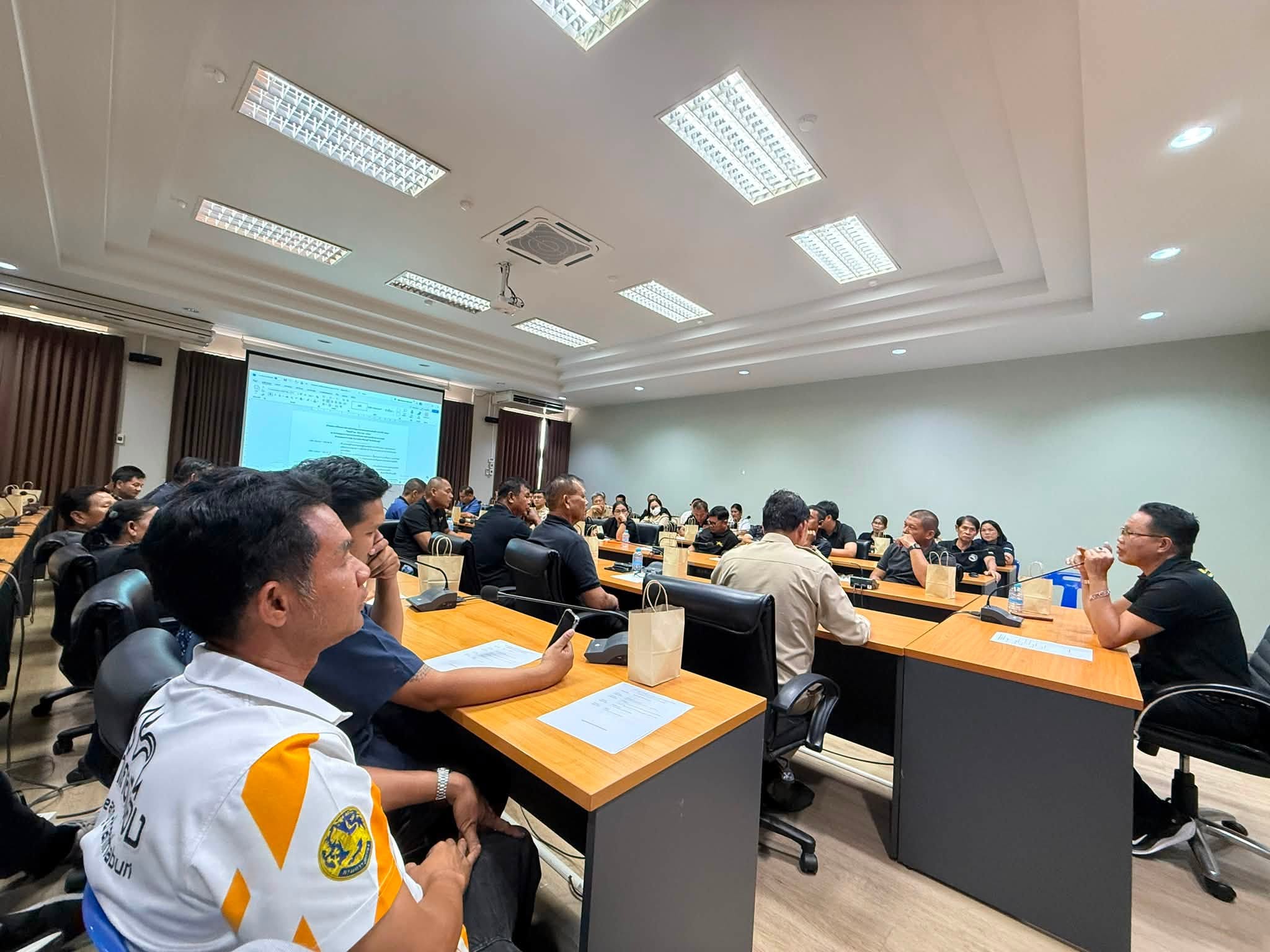 พช.สอยดาว ร่วมประชุมคณะกรรมการเครือข่ายกองทุนแม่ของแผ่นดินระดับจังหวัด ครั้งที่ 3/2569