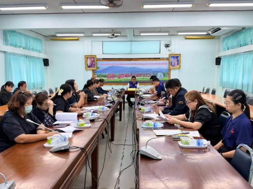 พช.สอยดาว ร่วมประชุมเพื่อเตรียมความพร้อมเกี่ยวกับพิธีถวายดอกไม้จันทน์ของประชาชนในส่วนภูมิภาค